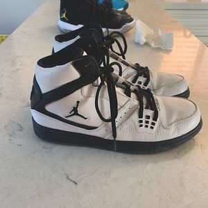 Men’s Jordan’s shoe